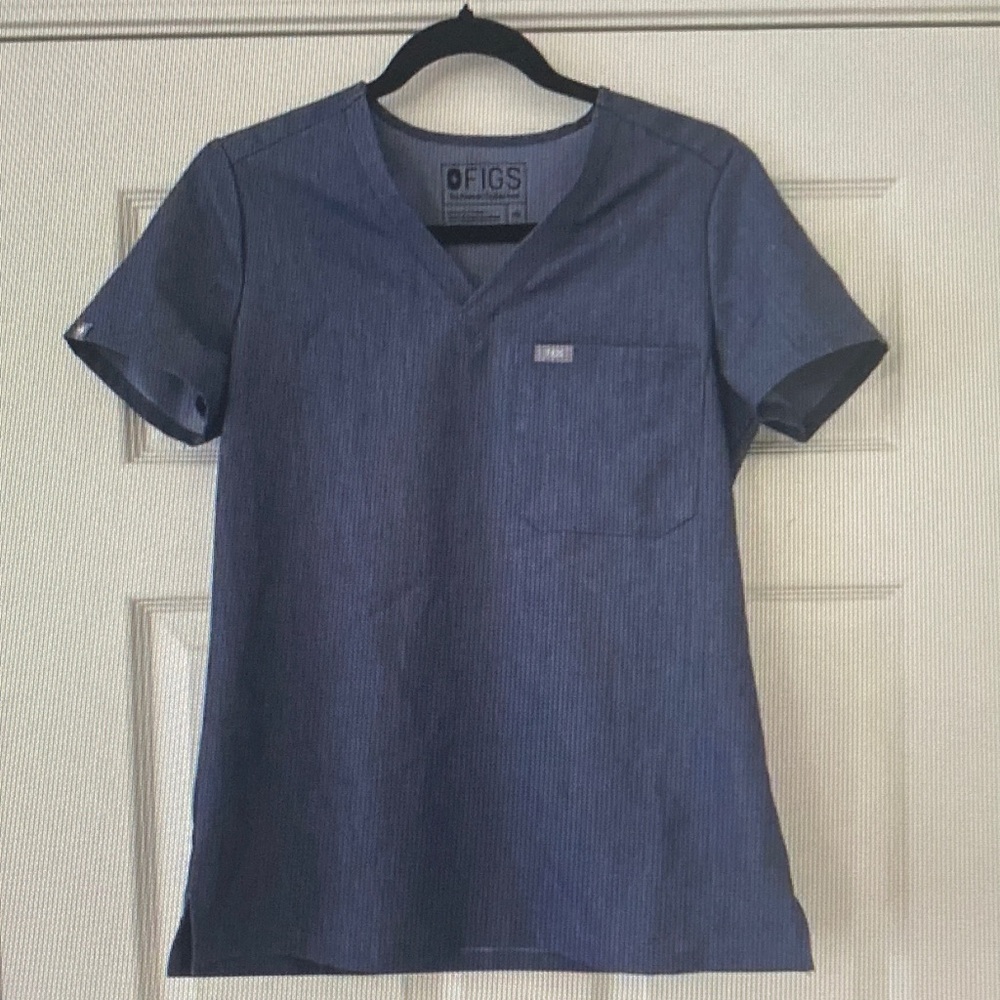 FIGS Women's V-Neck Scrub Top in Denim Blue